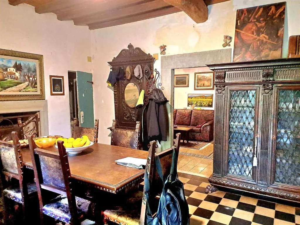 Salle à manger - Rustic Farmhouse with Olive Grove in Pontassieve