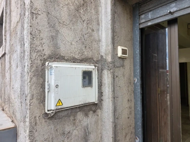 All Photos (25) - Commercial Property with Terrace in Central Location