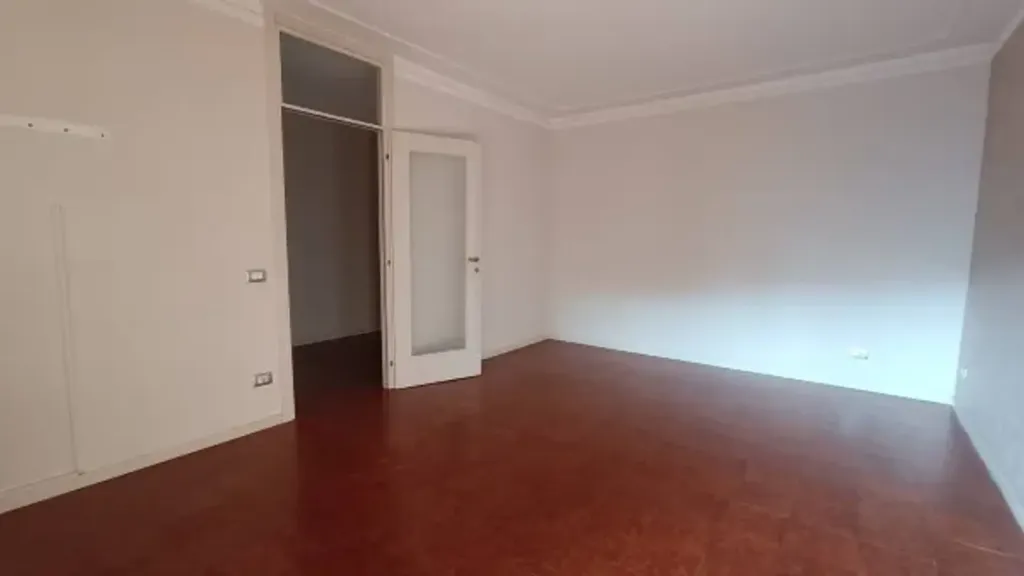 Rooms - Rustic-Style Apartment with Balcony in Vignola