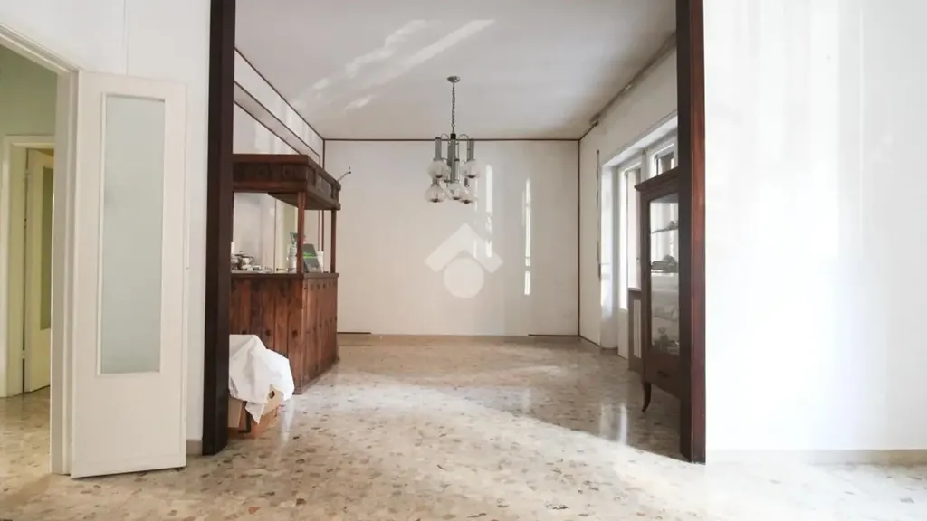 hallway_entrance