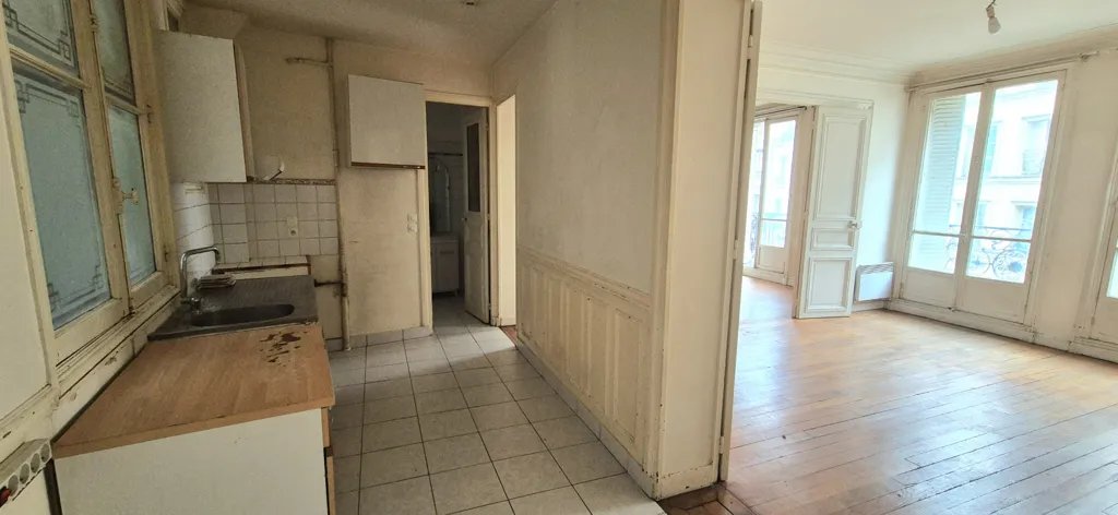 Kitchen - Bright 3-Bedroom Flat with Balcony in Paris