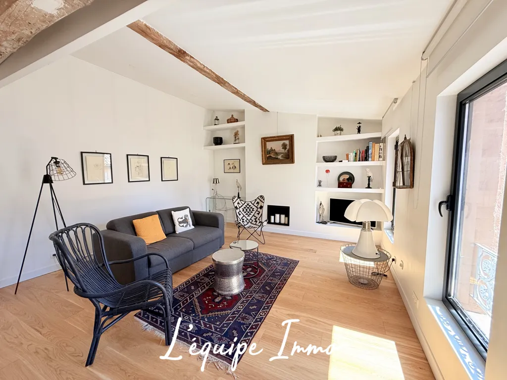 Séjour - Appartement Ancien avec Ascenseur au Centre de Toulouse