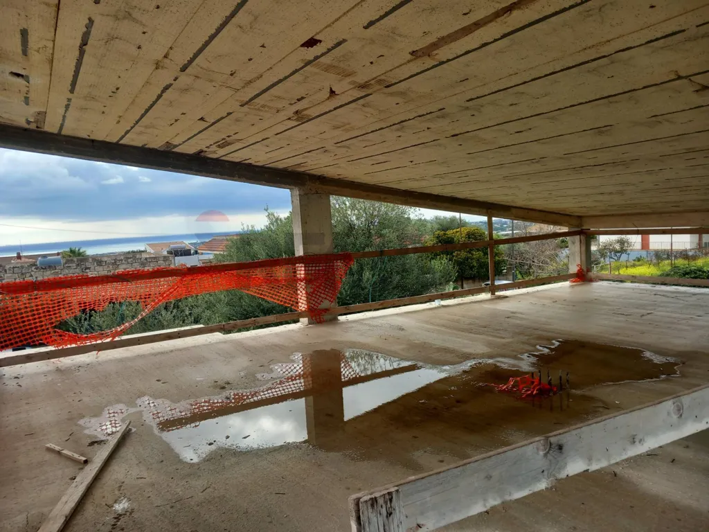 Terrasse - Newly Built Villa with Garden in Cerasella