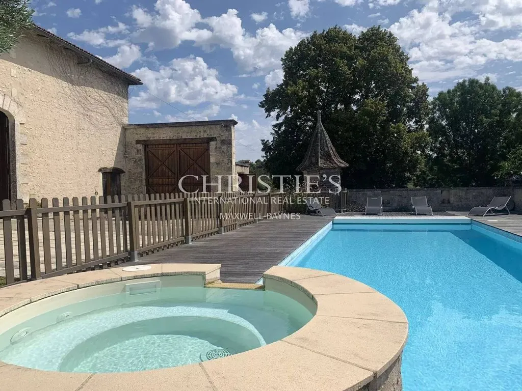 pool_area