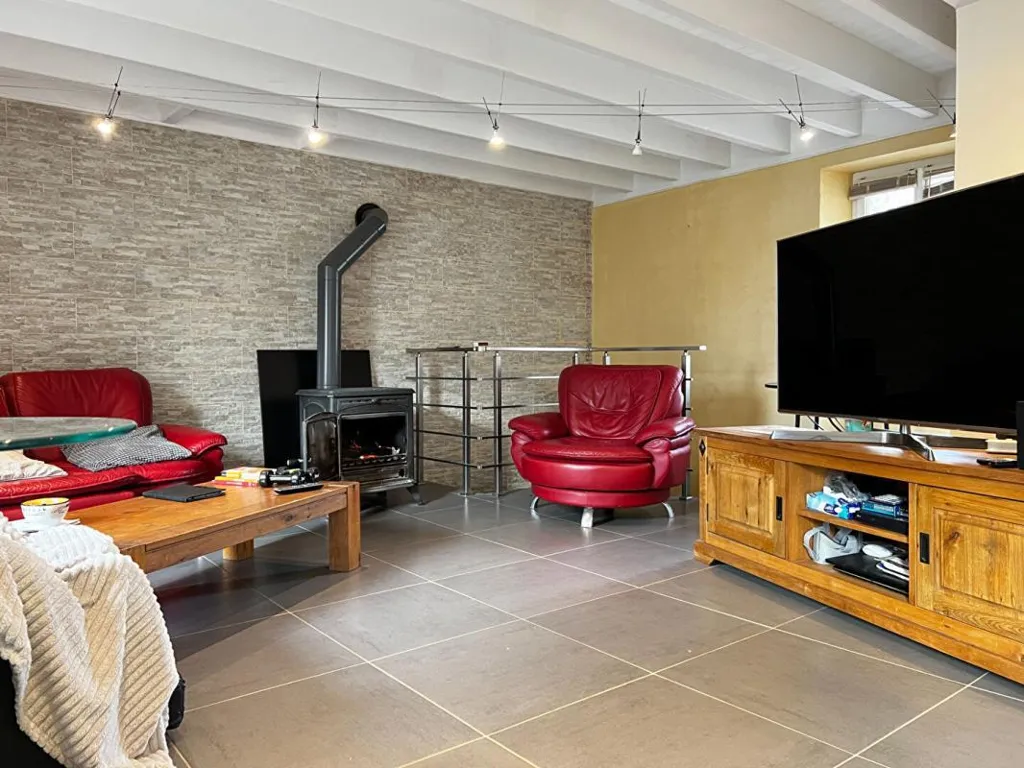 Séjour - Maison de Bourg avec Terrasse et Garage à Plessé