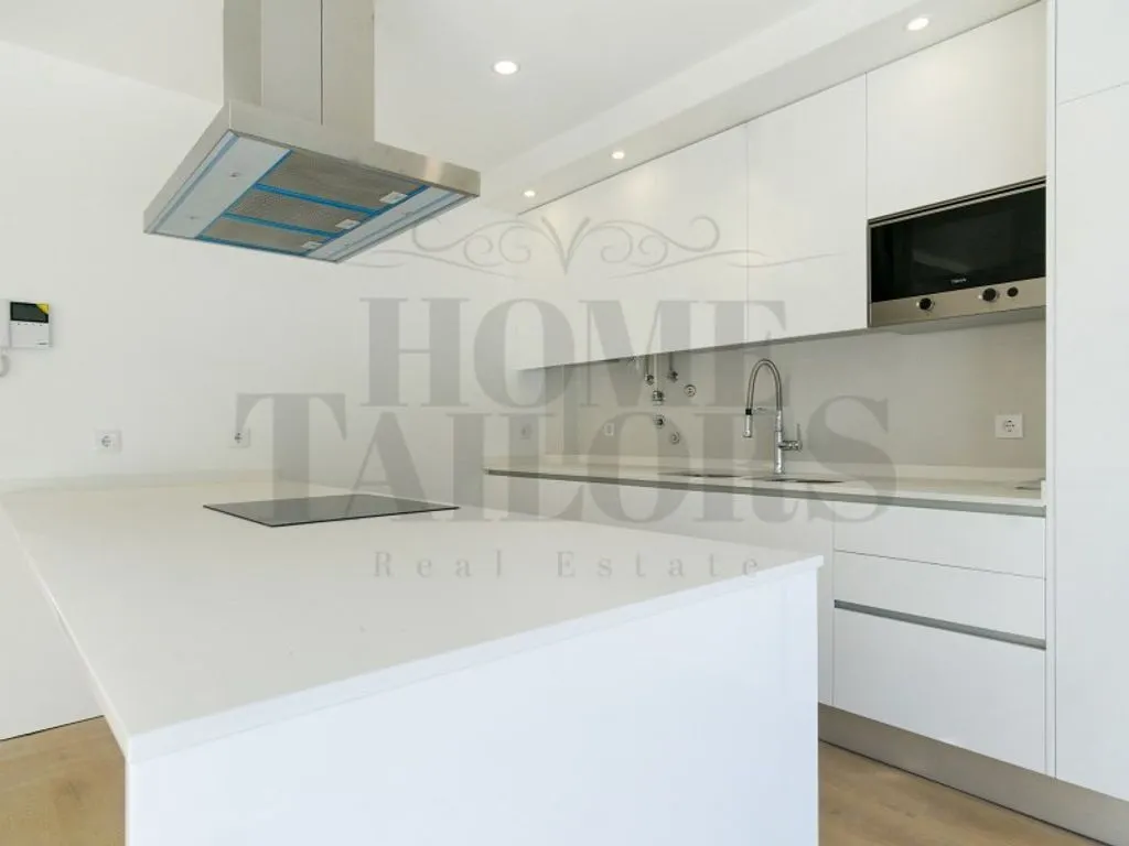Cuisine - Luxury Villa with Pool in Costa da Caparica