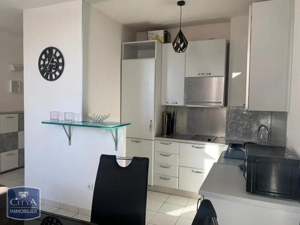 Cuisine - Appartement Meublé en Centre-Ville à Fréjus