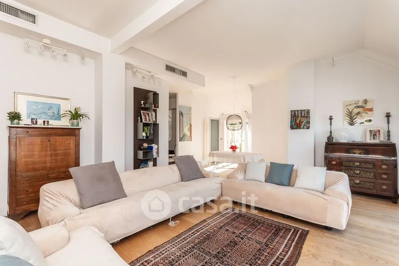 Elutuba - Penthouse with Panoramic Terraces in Genoa