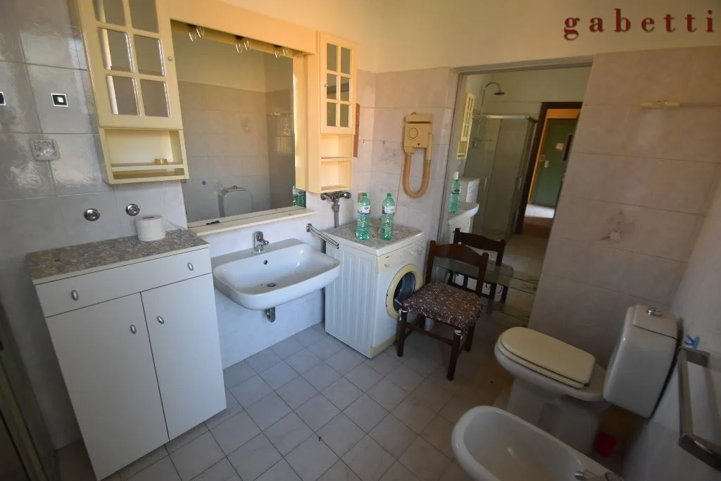 Salles de bain - Two-Level Apartment in Vittuone Centre