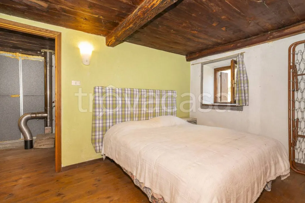 Bedrooms - Rustic Baita with Garden in Celle di Macra