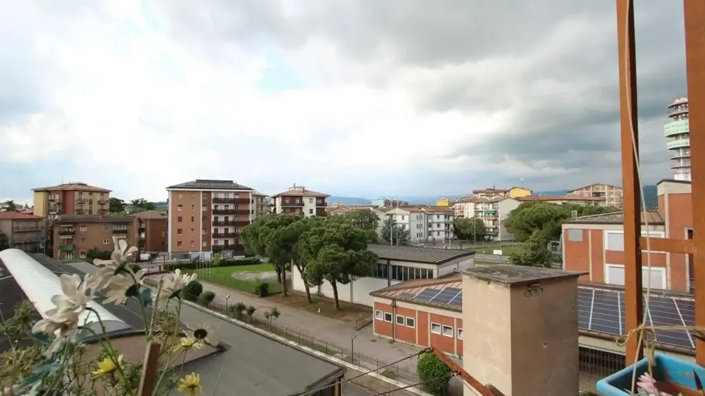 Balcon - Rustic-Style Apartment with Balcony in Verona