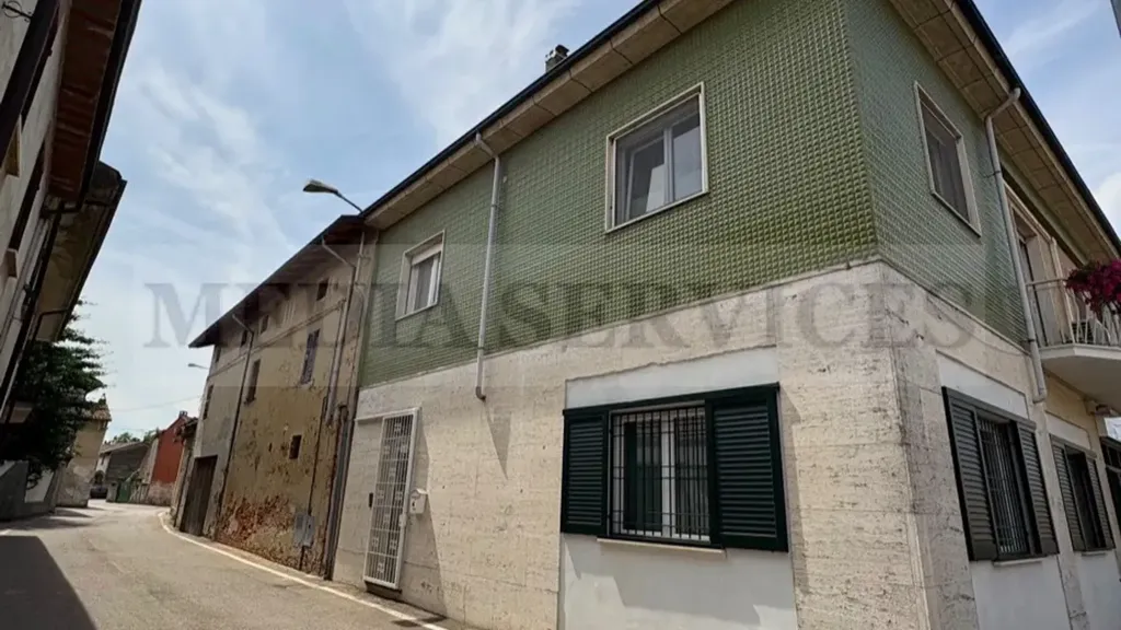 Extérieur - Independent House with Dual Use in Mede