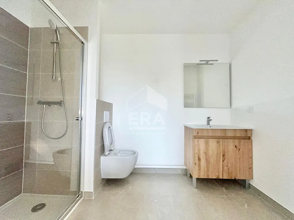 Salles de bain - Studio en Centre-Ville d'Achères