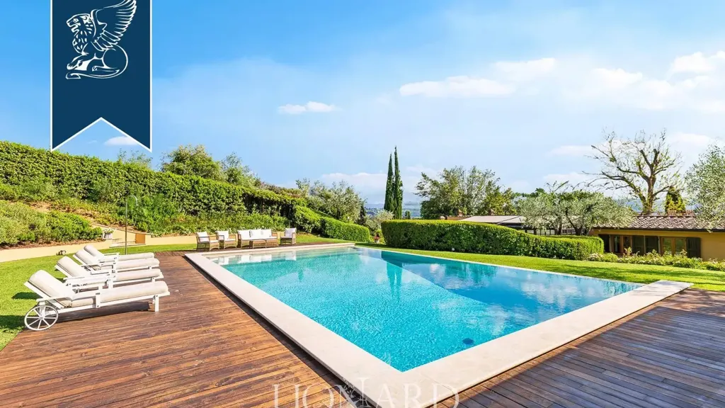 Bassein - Luxury Villa with Panoramic Views in Florence