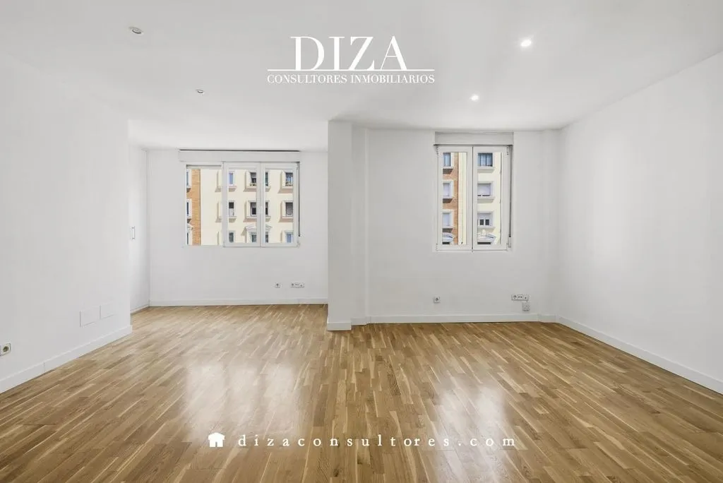 Rooms - Luxury Flat with West View in Ibiza, Madrid