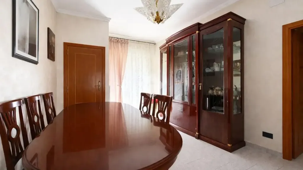 Salle à manger - Independent House with Balcony in San Giovanni Rotondo