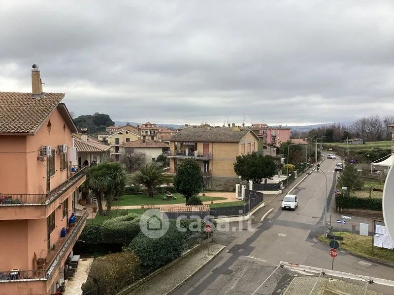 Balcon - Panoramic Apartment with Balcony in Bassano Romano