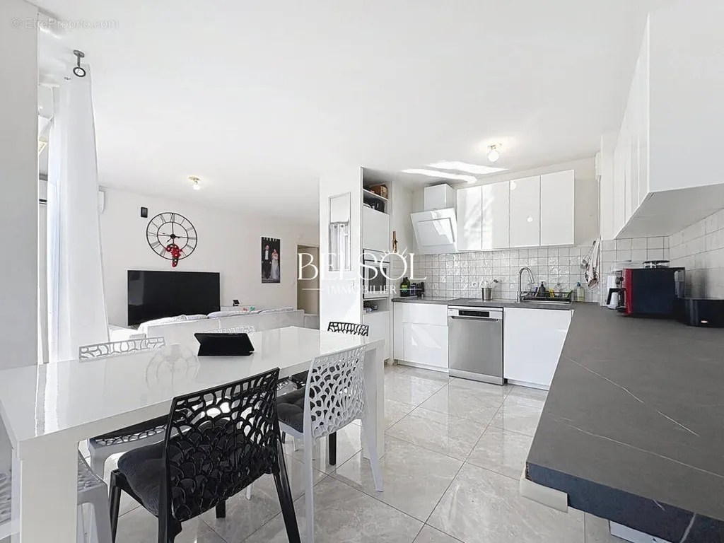 Cuisine - Appartement lumineux avec balcon à Perpignan