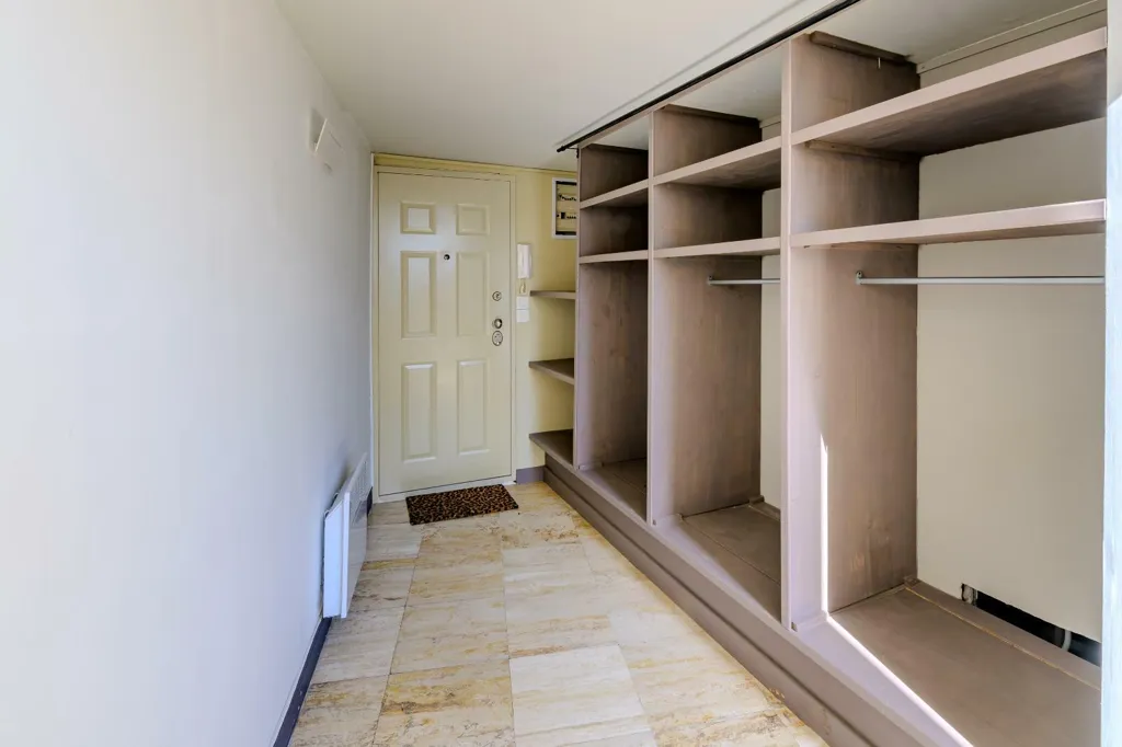 Toad - Duplex Apartment with City Centre Location in Saint-Quentin