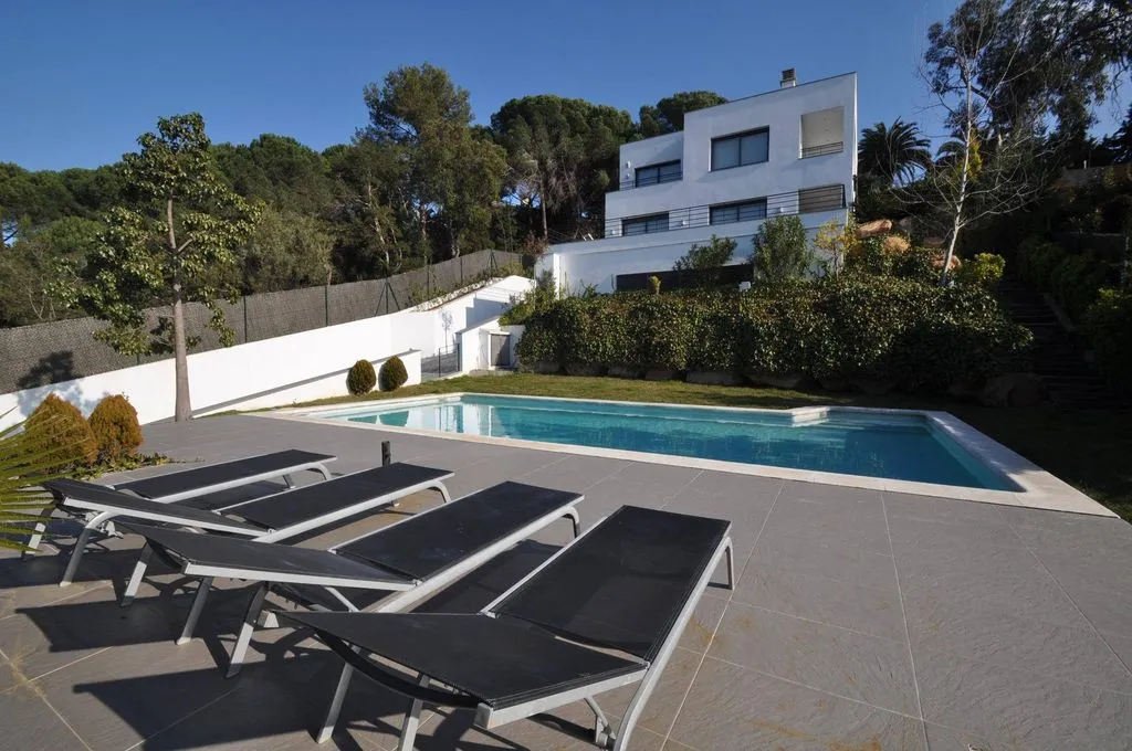 Piscine - Luxury Villa with Sea View in Lloret de Mar