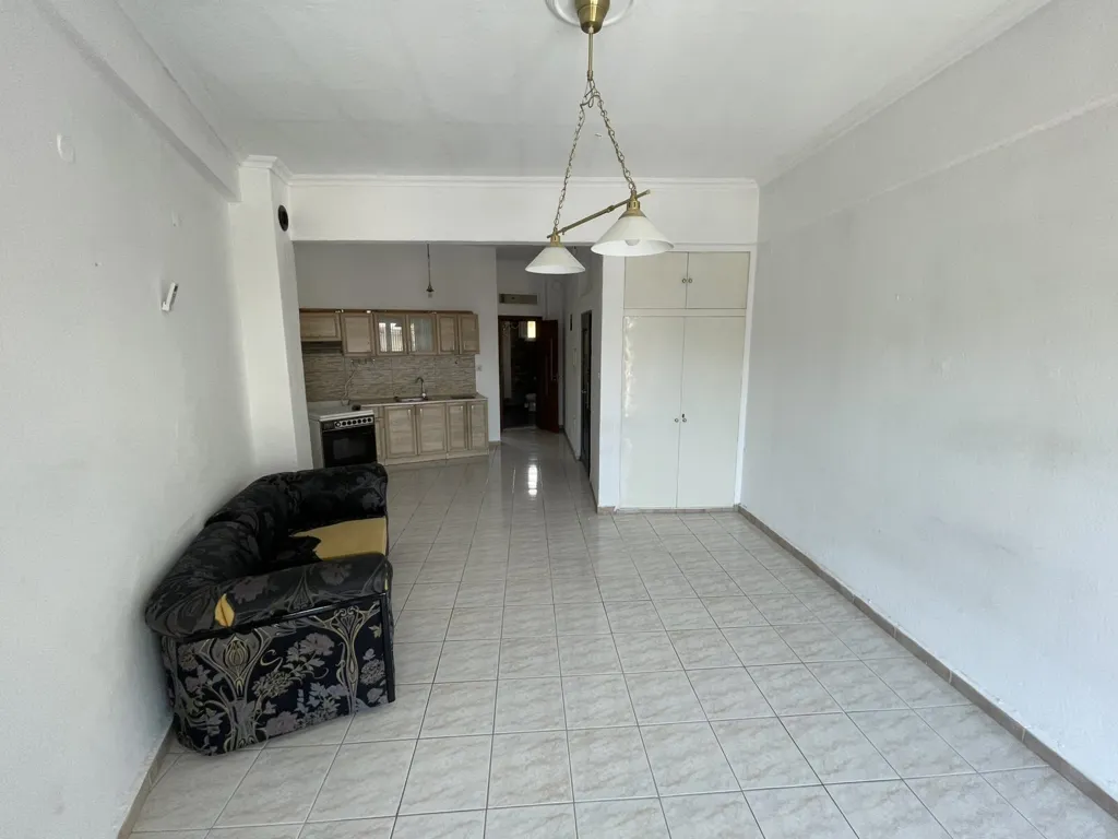 Elutuba - Apartment with Balconies in Eleftheroupoli