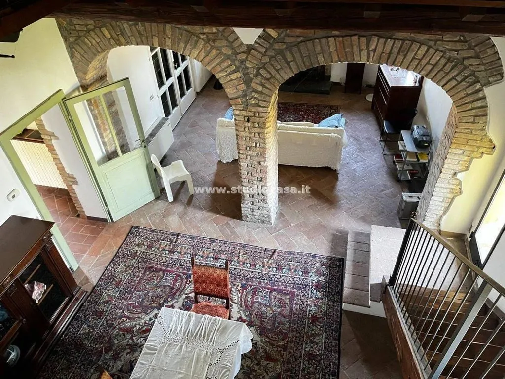 Elutuba - Restored Millhouse with Two Homes in Gombito