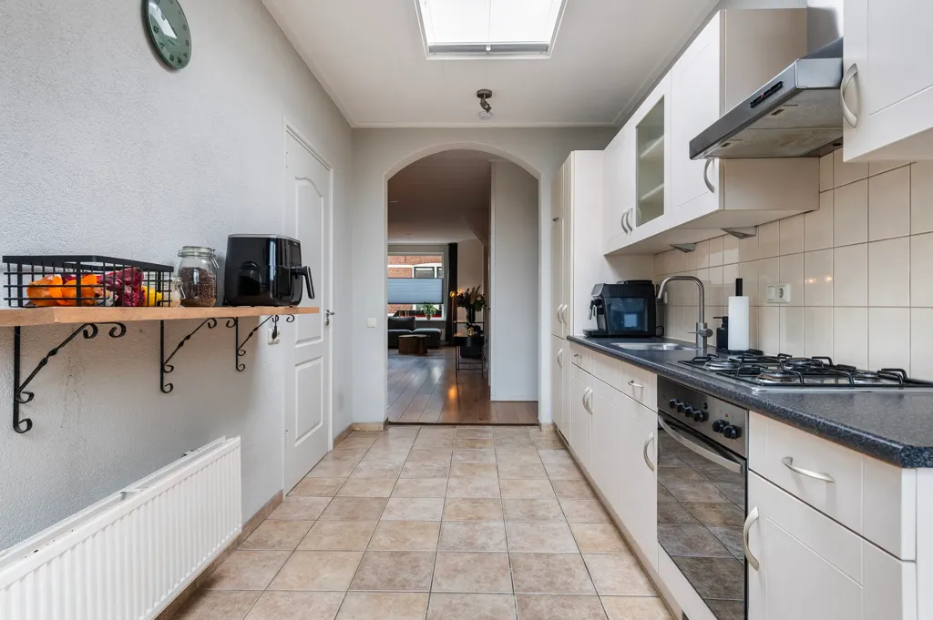 Cuisine - Characterful House with Large Shed in Goor