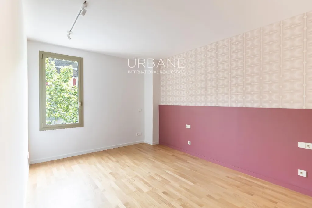 Toad - Designer Flat with Terrace in Sant Antoni, Barcelona