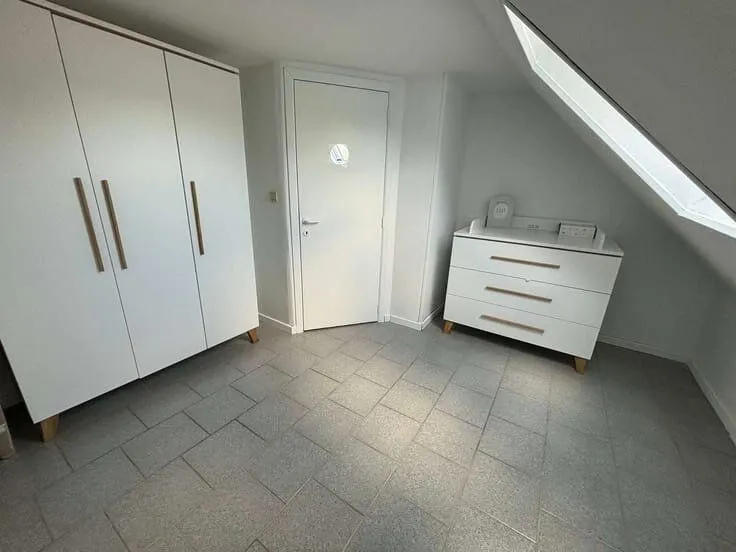 Maison 4 Chambres à Louer près du Centre de Péruwelz