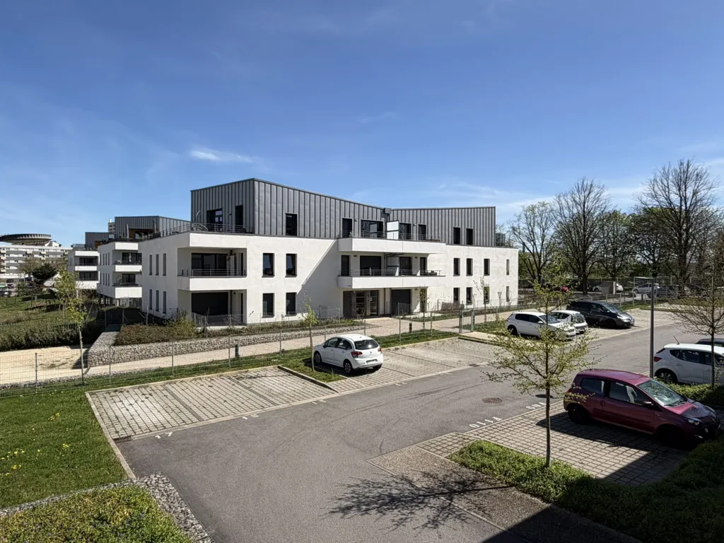 Välivaade - Modern Apartment with Balcony in Laxou