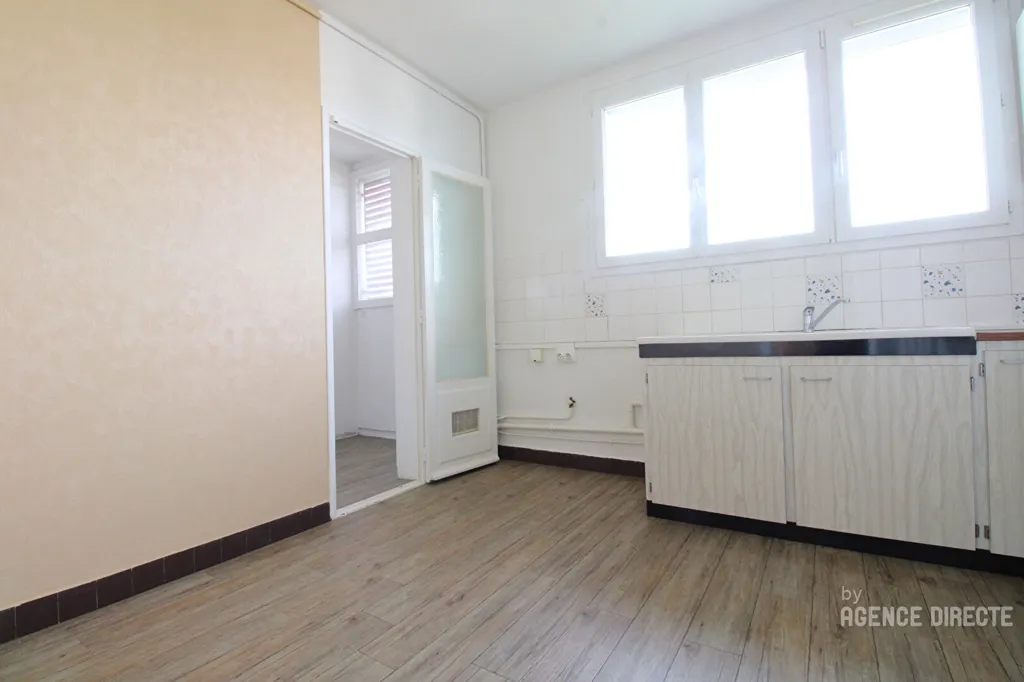 Köök - Apartment with Garage in Moulin du Comte, Rennes