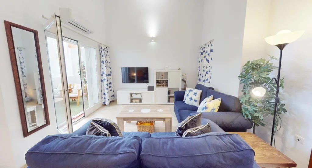 Living Room - 2-Bedroom Flat with Pool in Los Boliches, Fuengirola