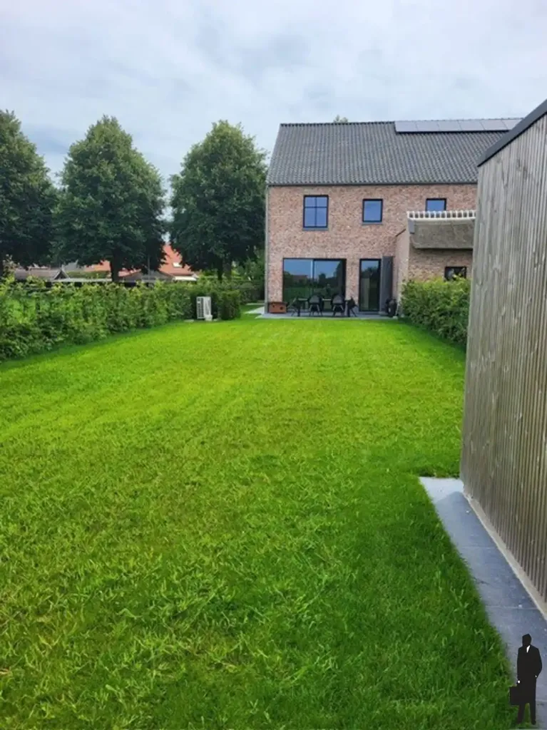 Jardin - Maison Énergétique avec Terrasse et 3 Chambres