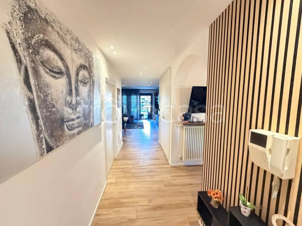 hallway_entrance