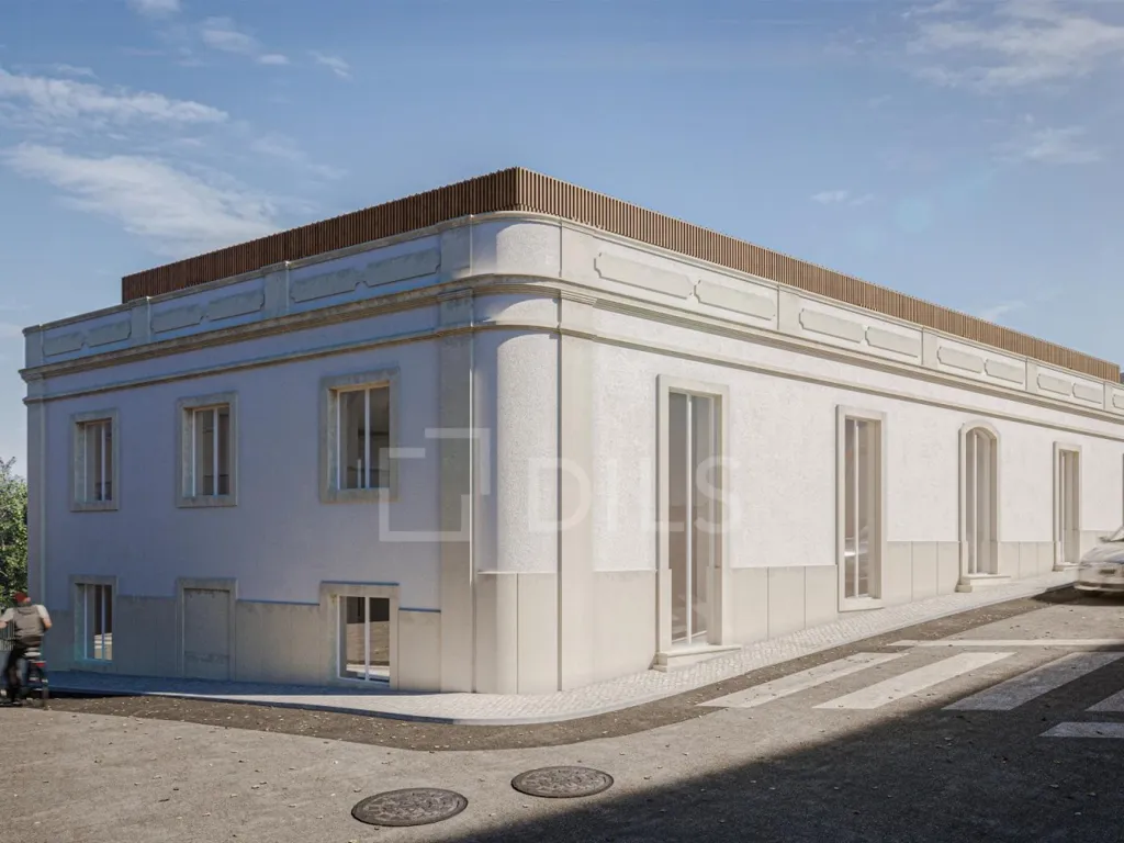 Duplex Apartment with Varanda in Beato, Lisbon