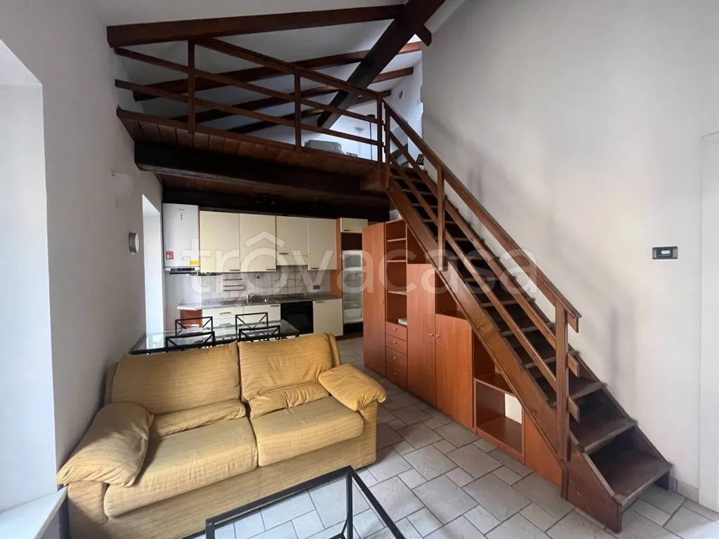 Soggiorno - Studio Flat in Historic Centre, Novara
