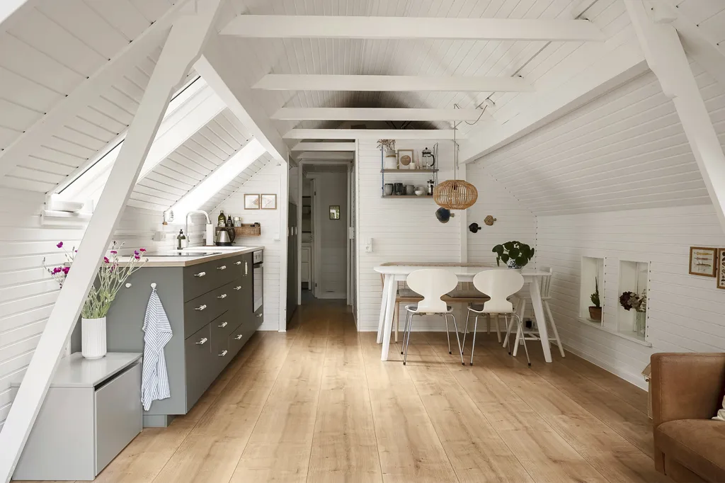 Söögituba - Vacation Home with Large Garden in Struer