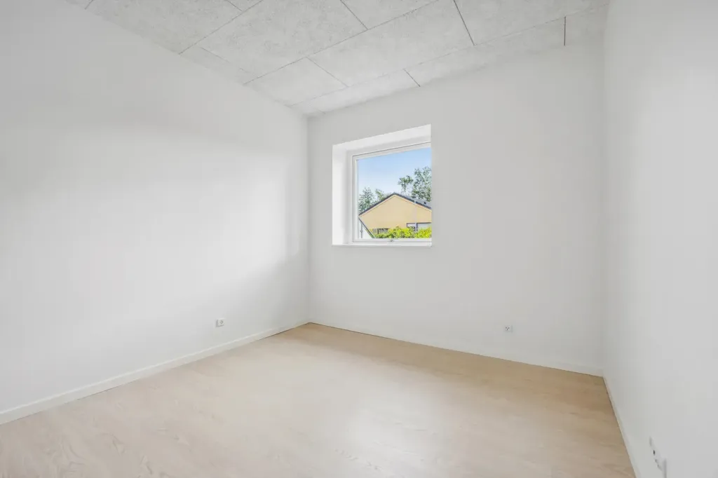 Pièces - Modern Flat with Balcony in 8995