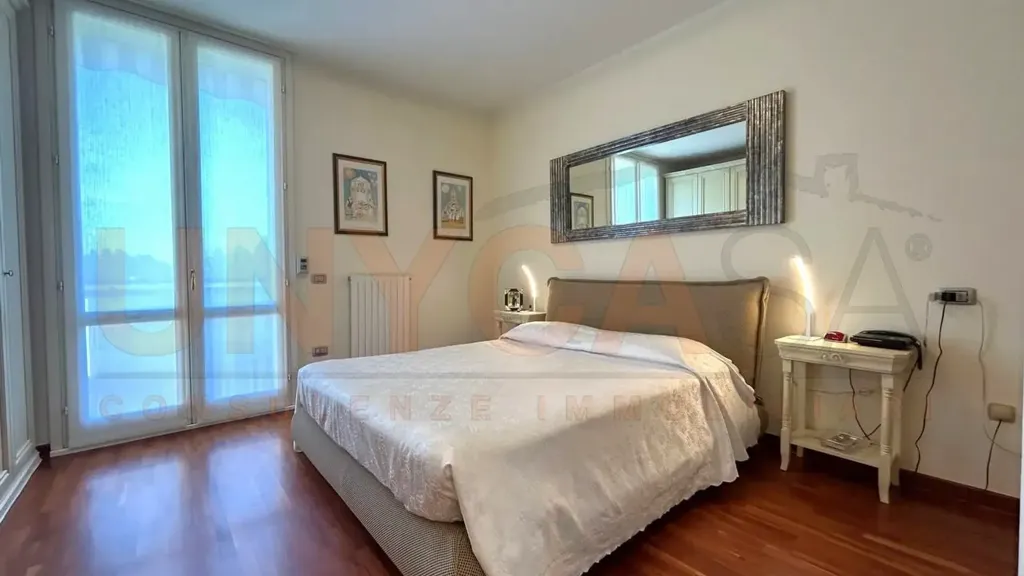 Bedrooms - Villa with Private Park in Padova