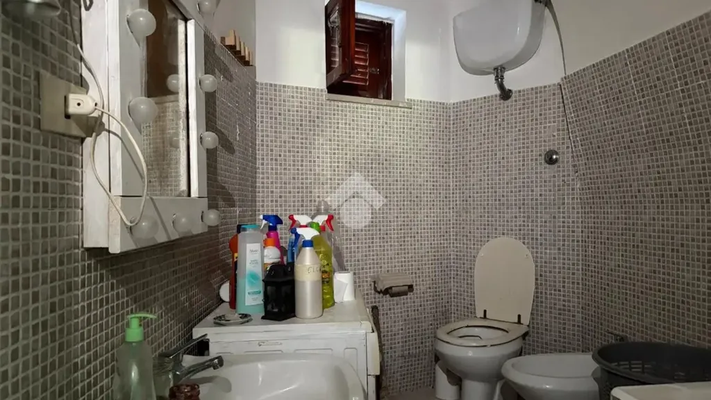 Salles de bain - Cielo-Terra Apartment with Private Garden in Artena
