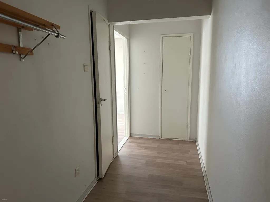 Rooms - Studio Flat in Central Kemi