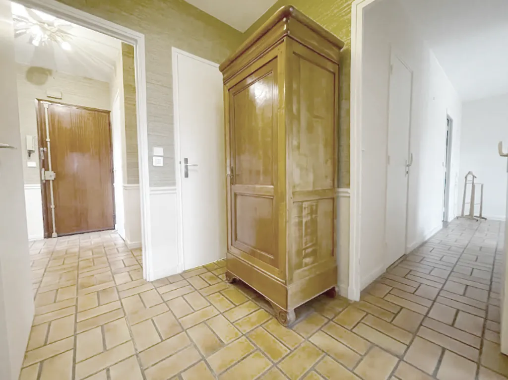 Entrée - Appartement avec Loggia et Vue Dégageée au Chesnay