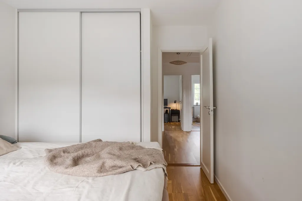 Bedrooms - Modern Flat with Balconies in Hasslum