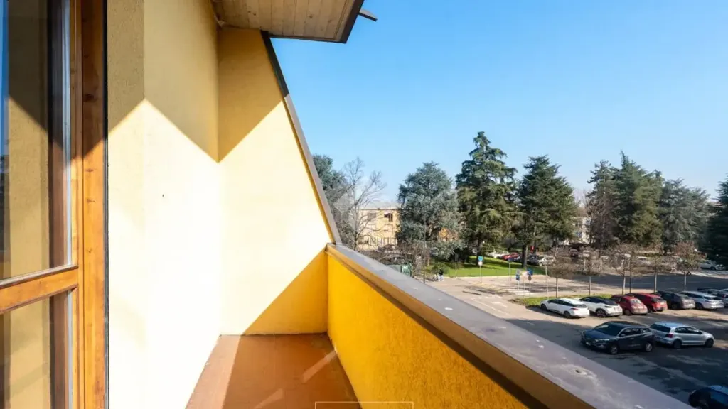 Balcon - Two-Level Attico with Terraces in Vignola