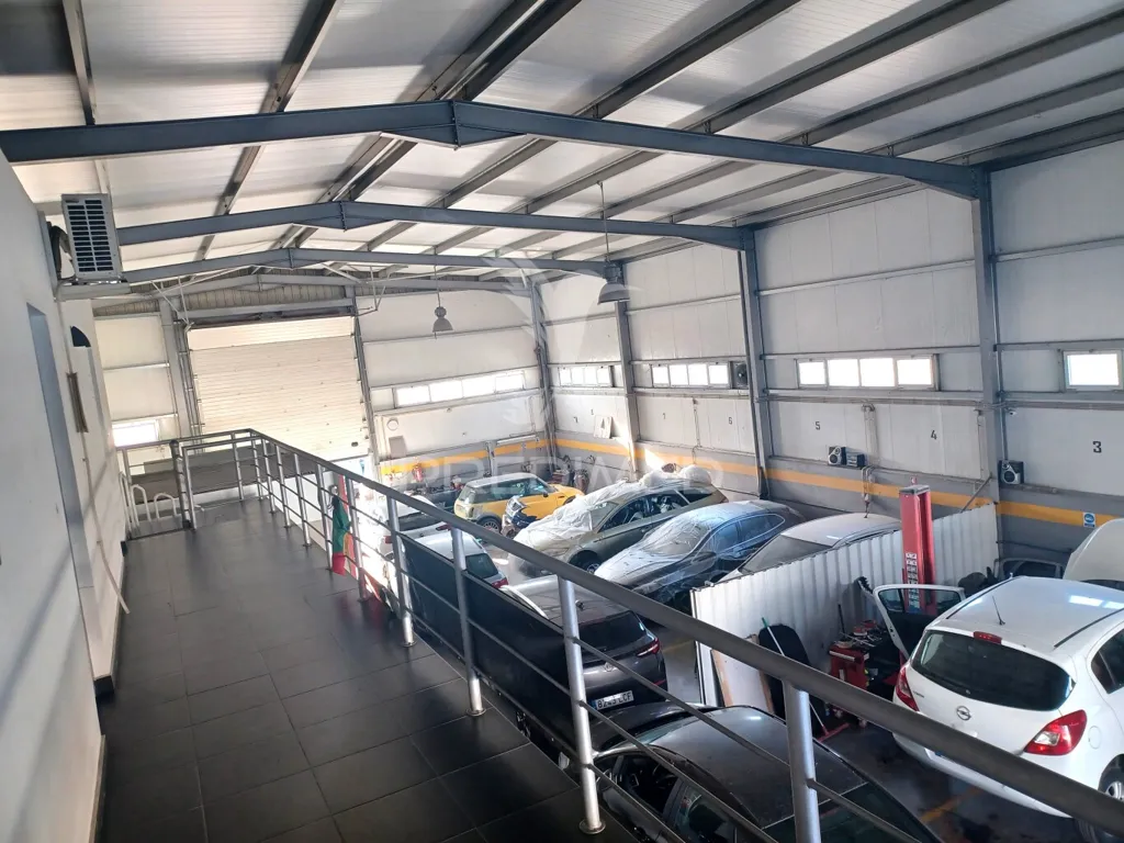 Garage - Equipped Workshop in Campo Maior Industrial Zone