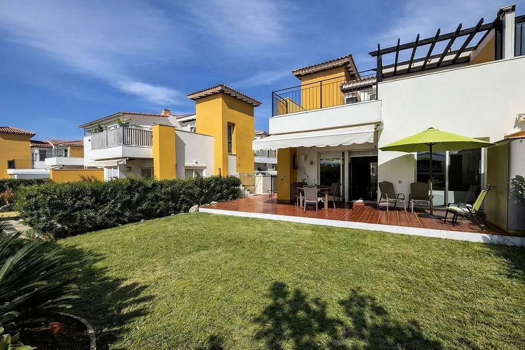 Garden - Semi-detached House with Pool in Las Salinas