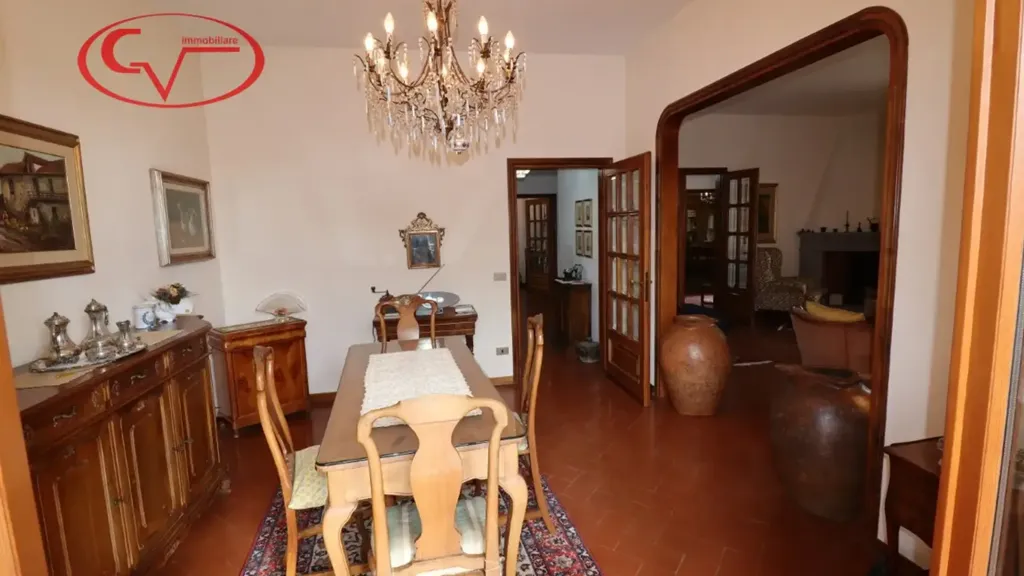 Salle à manger - Villa with Private Garden in Montevarchi