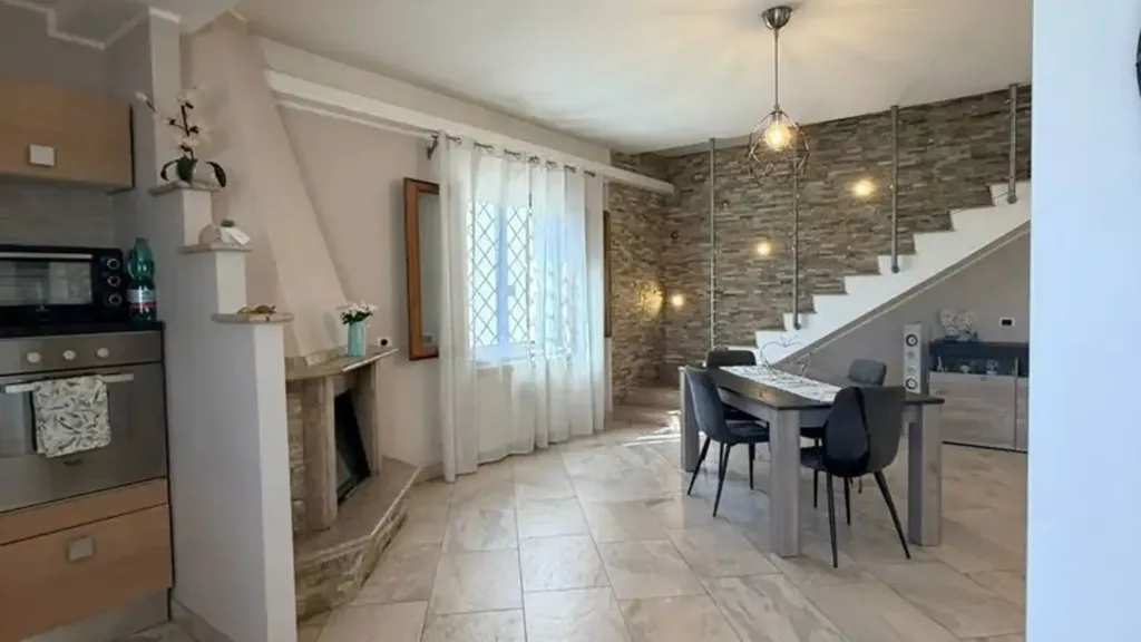 Sala da pranzo - Rustic Villa with Olive Grove in Lanuvio