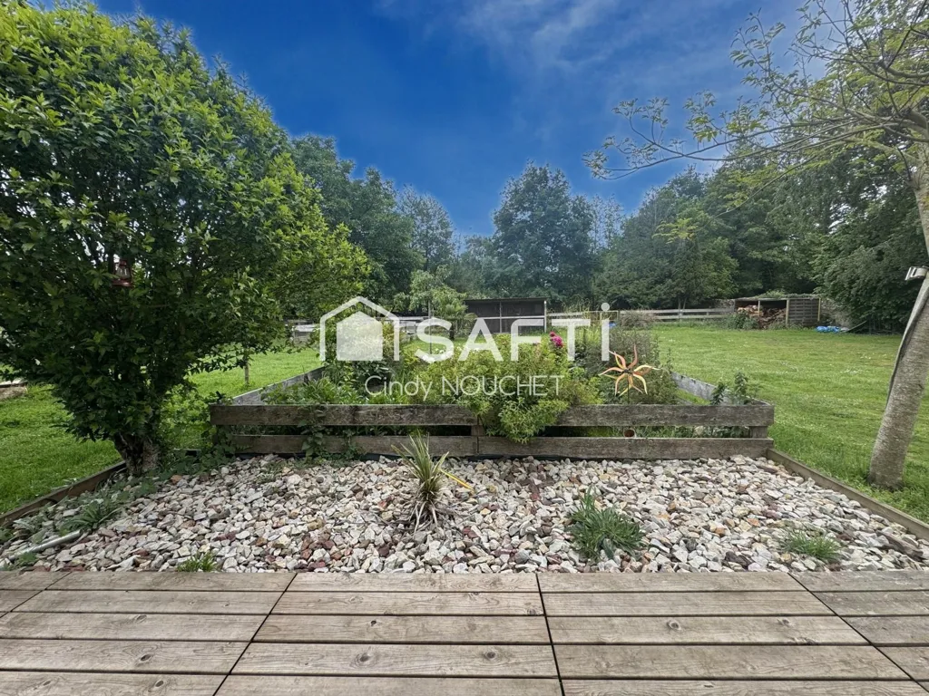 Jardin - Maison Ancien Presbytère avec Terrasse à Mézeray