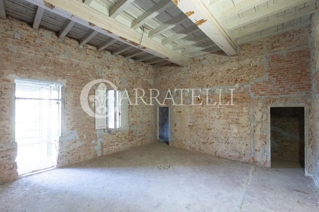 Toad - Historic Building with Courtyard in Florence